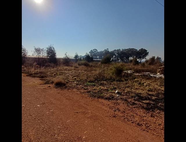 1.60HA VACANT LAND FOR SALE IN HIGHBURY